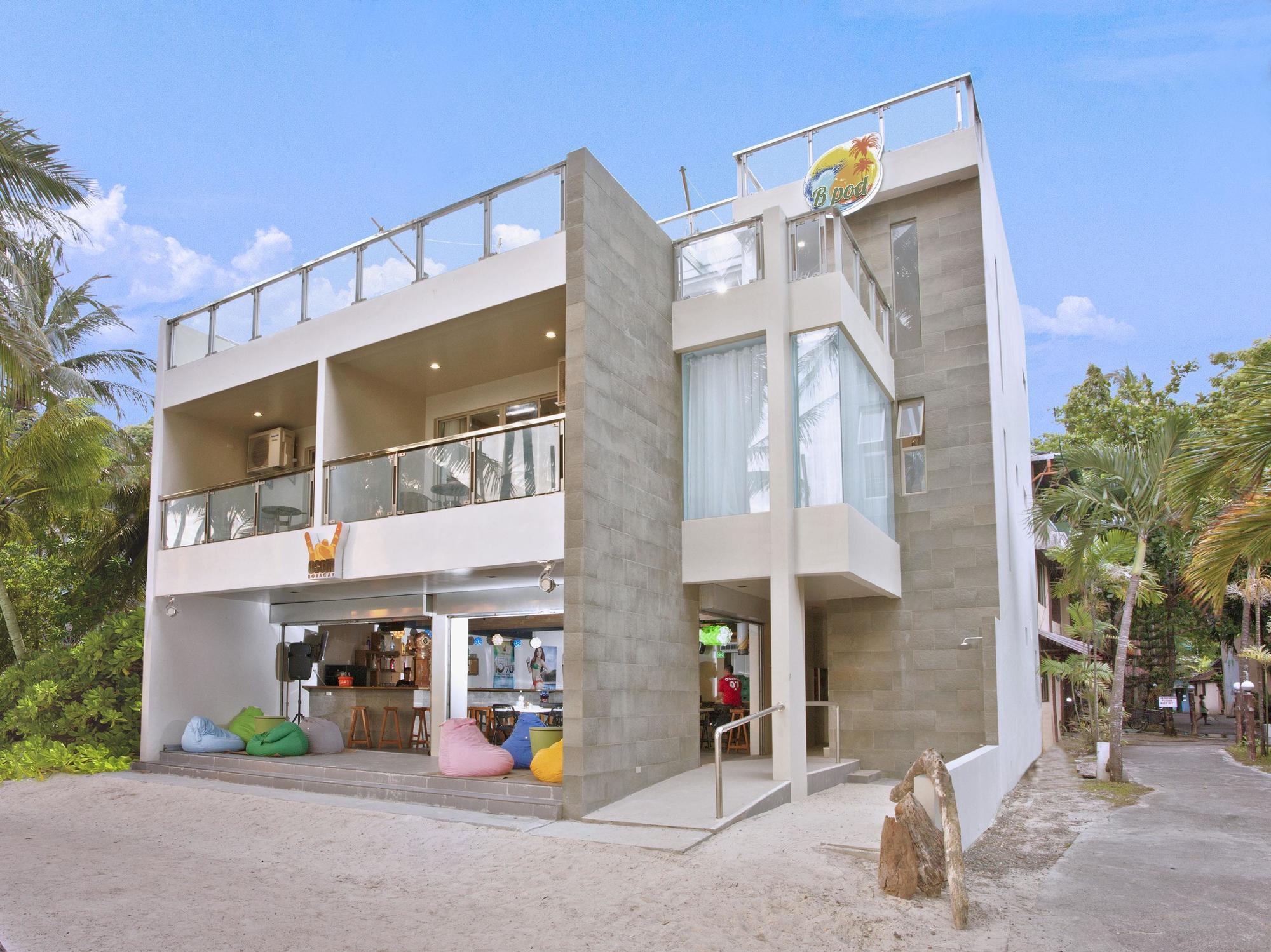 B Pod Hotel Manoc-Manoc Exterior foto